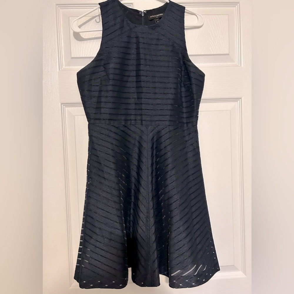 Banana Republic Navy dress with striped fabric detail. Size 4